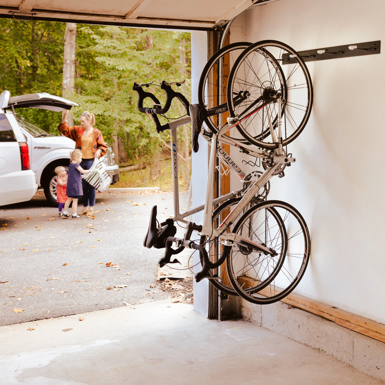 BLAT Bike Storage Rack | 4 Bikes | Black - Image 2