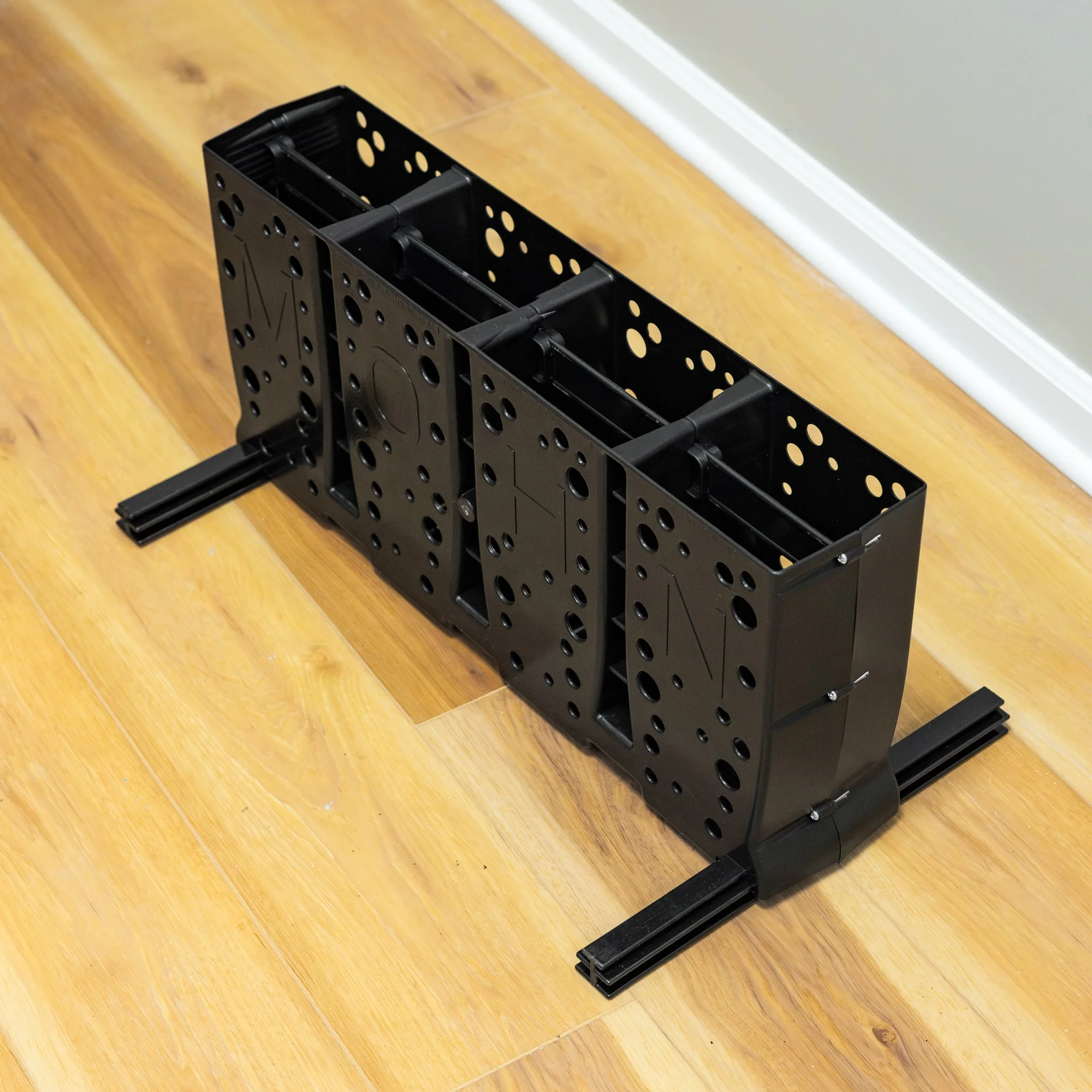 Telluride Ski Storage Rack | Holds 4 Pairs of Skis - Image 2