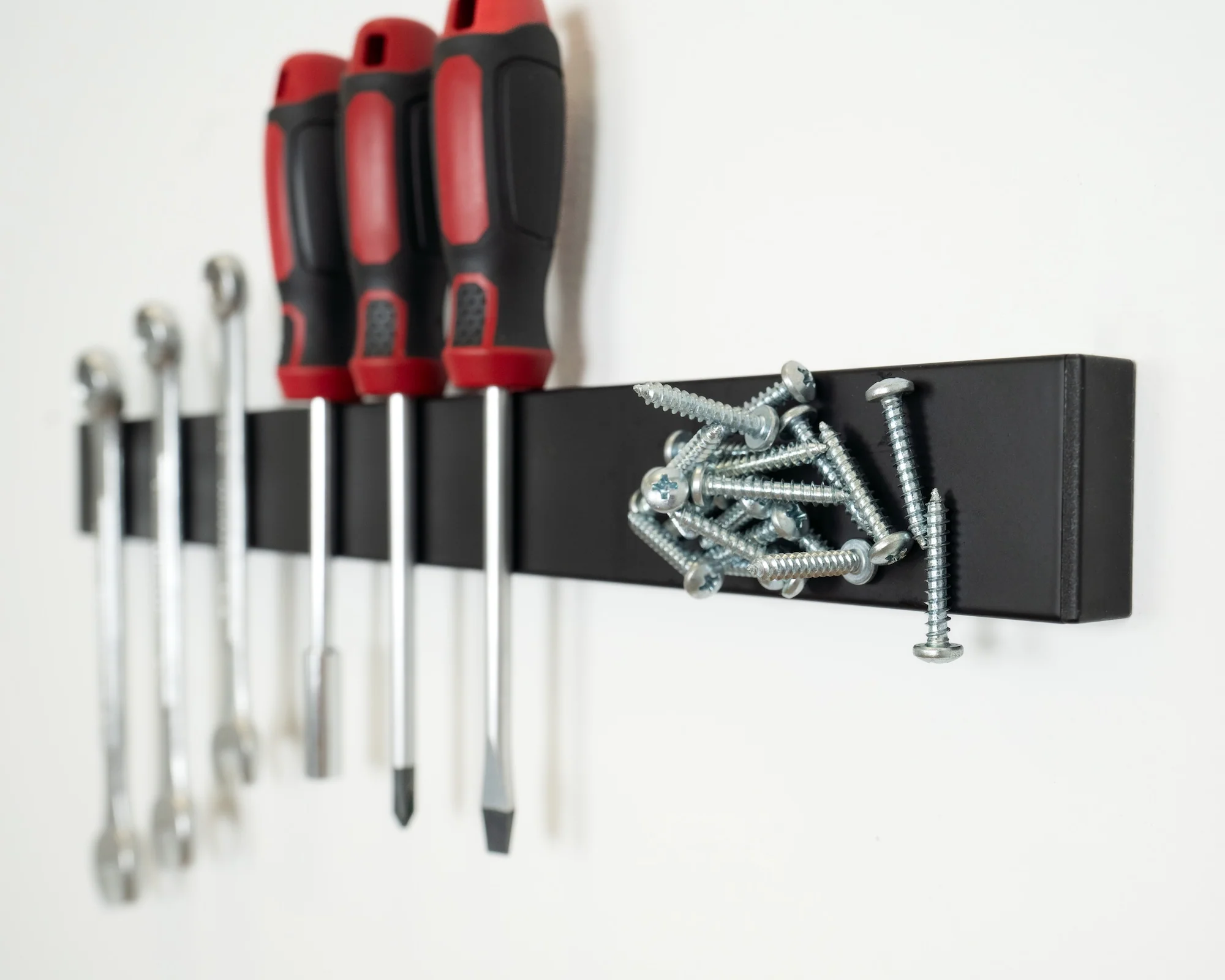 Magnetic Knife and Tool Holder - Image 8
