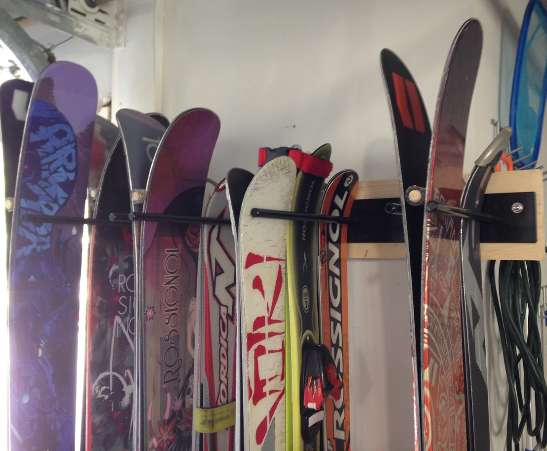 OPEN BOX | Snowbasin Ski Storage Rack | Holds 8 Pairs of Skis - Image 19
