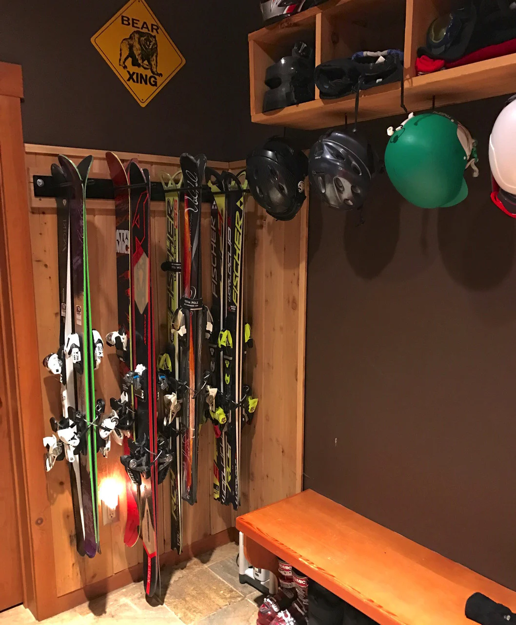 OPEN BOX | Snowbasin Ski Storage Rack | Holds 8 Pairs of Skis - Image 7