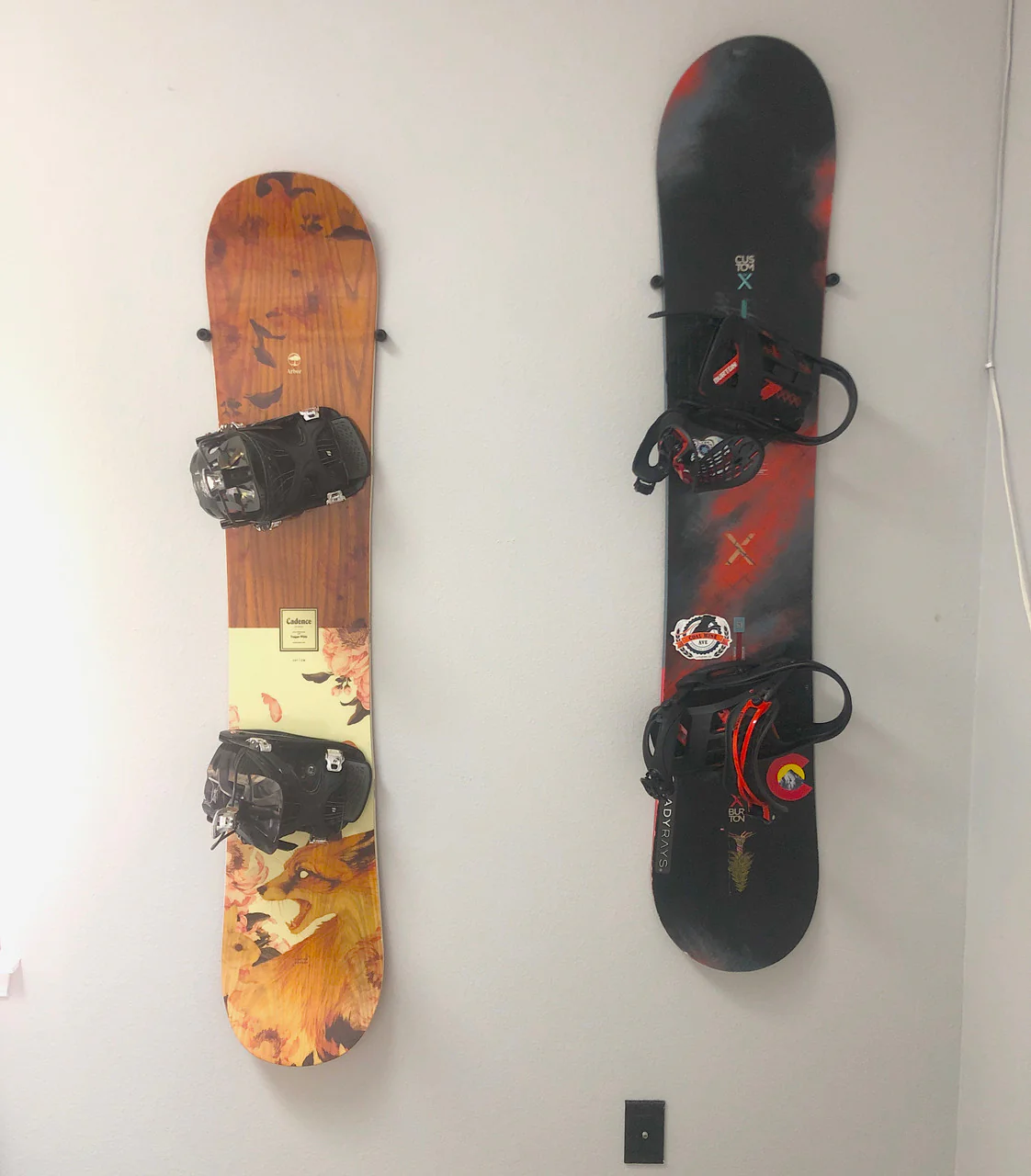 The Cinch Snowboard Display | Floating Rack | 2 Boards - Image 19